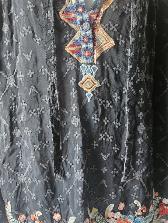 Jonny Was Embroidered Gina Long Sleeve Blouse Tubic In Black - Picture 7 of 14